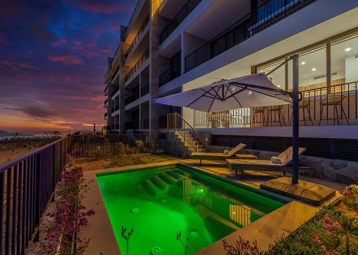 Private And Heated Pool With Arch View New Condo! Apartment *