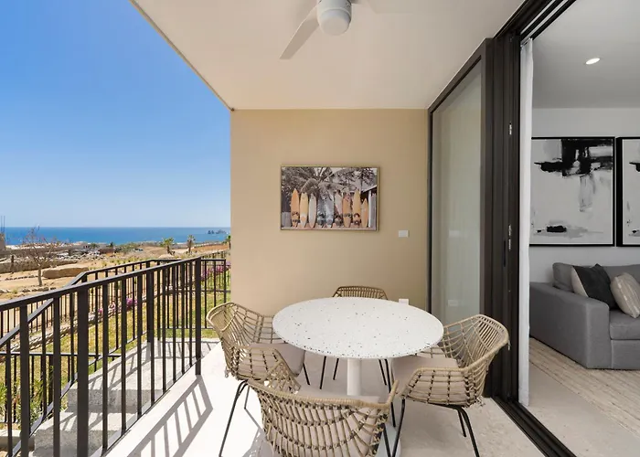 Apartment Private And Heated Pool With Arch View New Condo! El Pueblito (Baja California Sur)